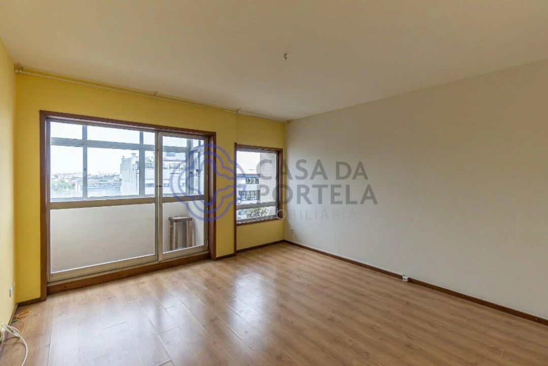 Apartamento T2 para Venda em Mafamude e Vilar do Paraíso Foto 2