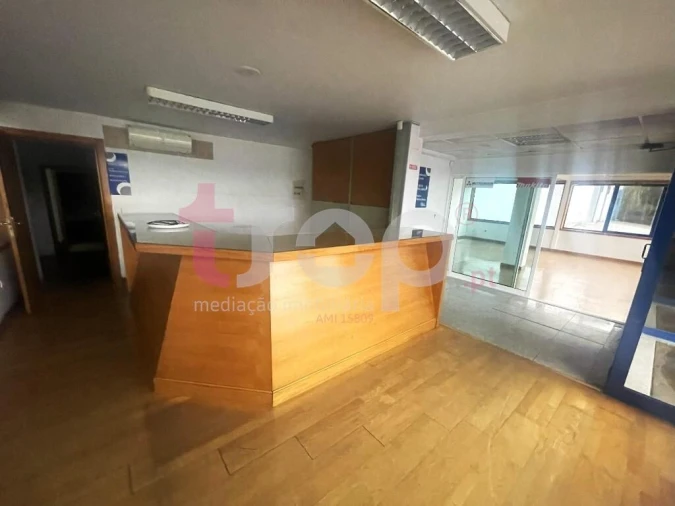 Armazém para Venda em Chorente, Góios, Courel, Pedra Furada e Gueral Foto 8