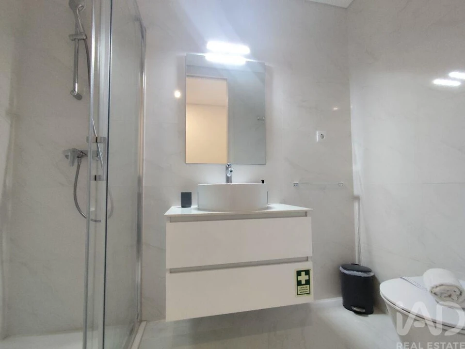 Apartamento T2 para Venda em Nazare Foto 12