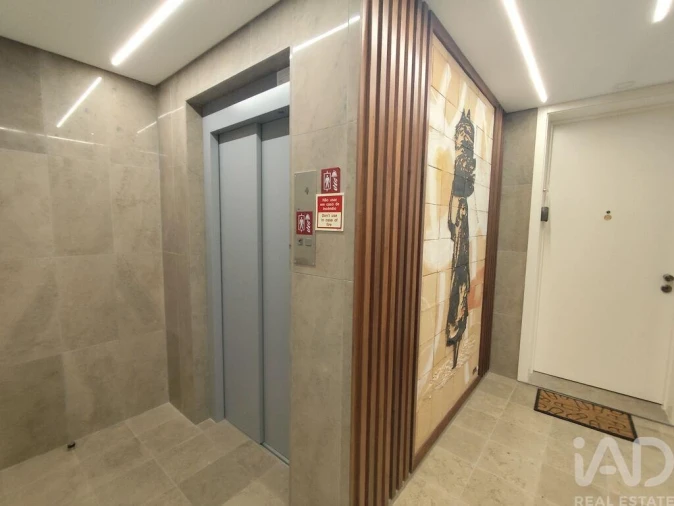 Apartamento T2 para Venda em Nazare Foto 2