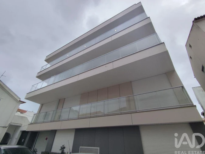 Apartamento T2 para Venda em Nazare Foto 4