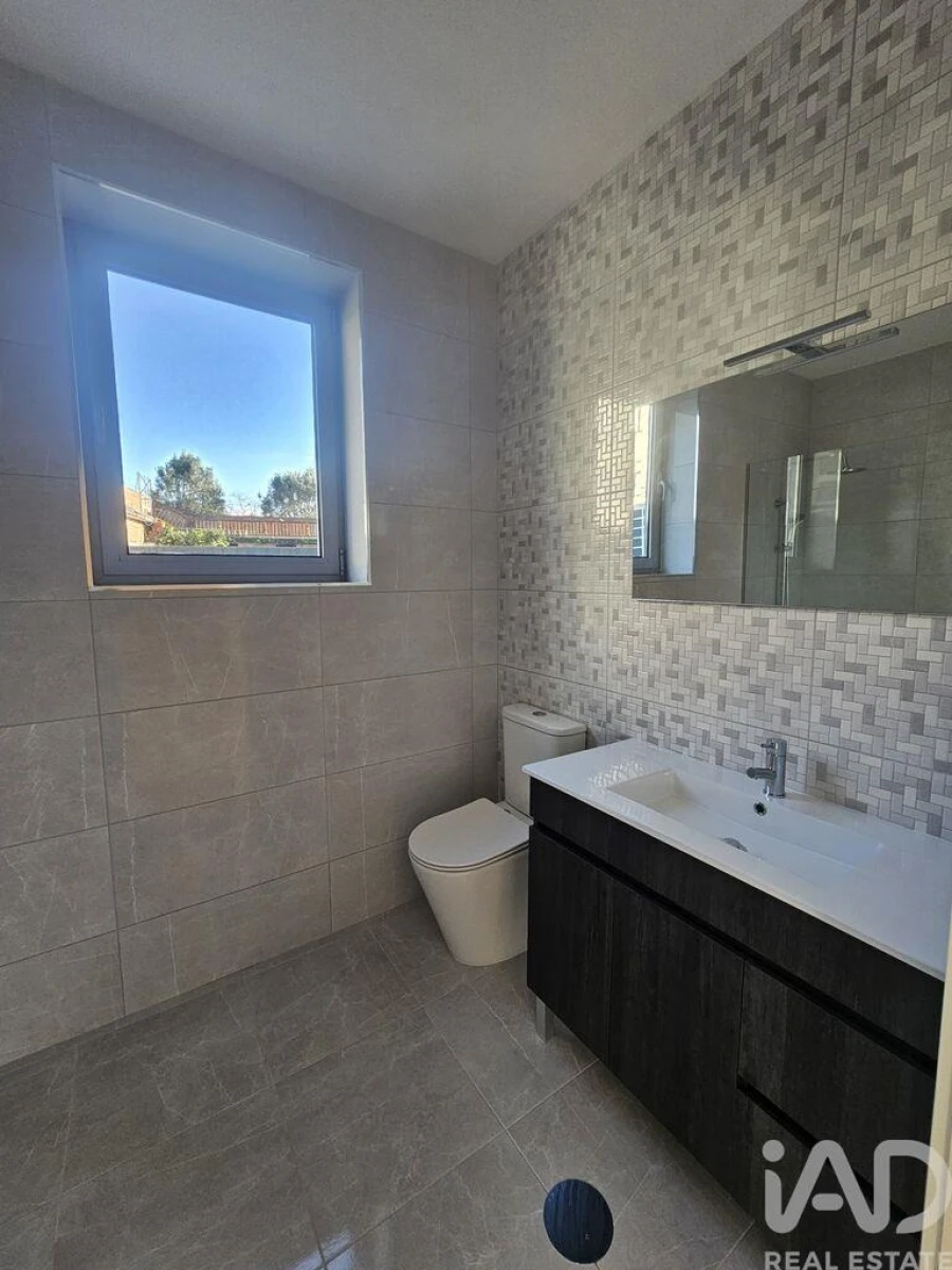 Apartamento T3 para Venda em Oliveira do Douro Foto 18