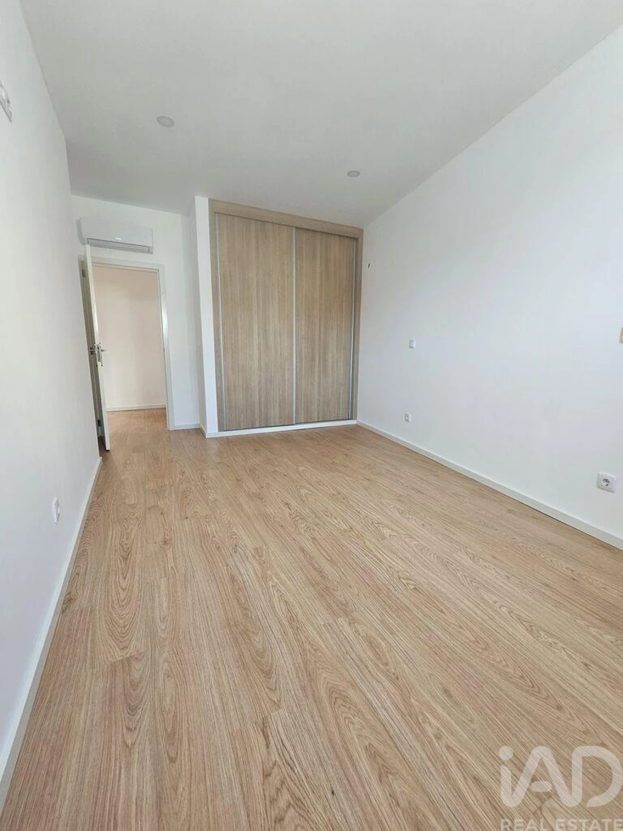 Apartamento T3 para Venda em Oliveira do Douro Foto 17