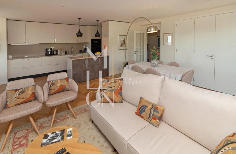 Apartamento T3 para Venda em Aldoar, Foz do Douro e Nevogilde Foto 4