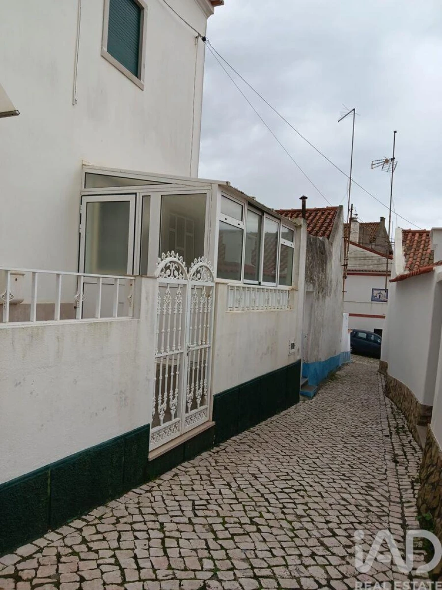 Moradia T3 para Arrendamento em Nazare Foto 4