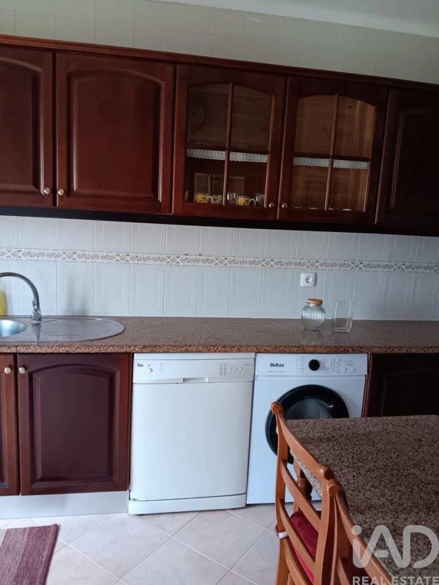 Moradia T3 para Arrendamento em Nazare Foto 9