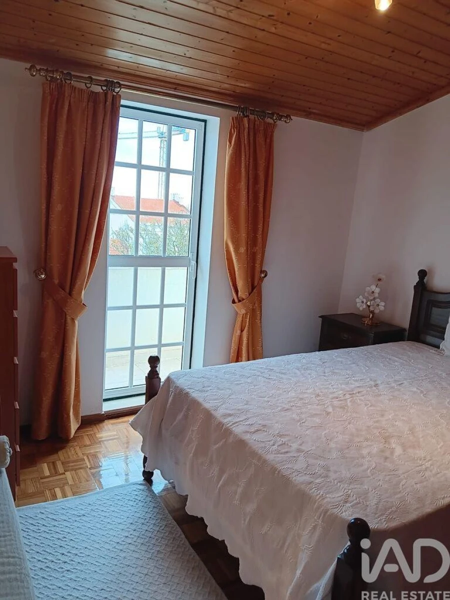 Moradia T3 para Arrendamento em Nazare Foto 18