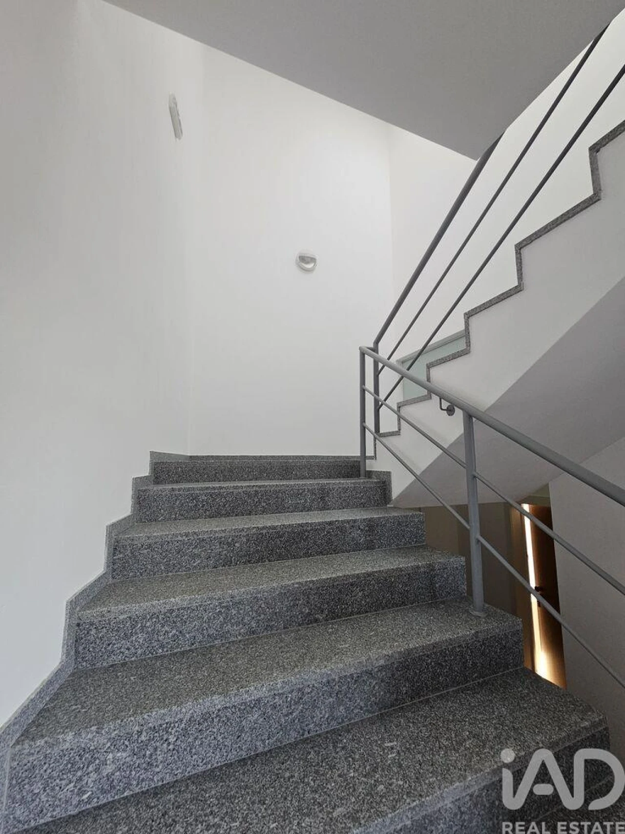 Apartamento T3 para Venda em Oliveira do Douro Foto 9