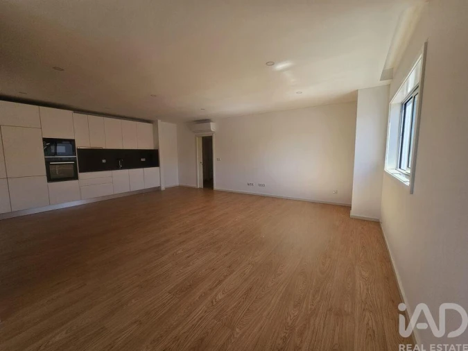 Apartamento T3 para Venda em Oliveira do Douro Foto 30