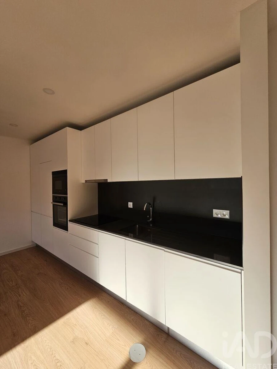 Apartamento T3 para Venda em Oliveira do Douro Foto 12