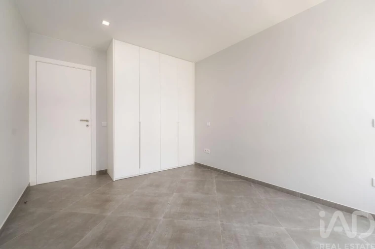 Moradia T3 para Venda em Quarteira Foto 21