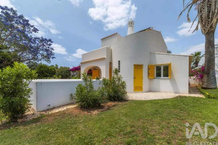 Moradia T3 para Venda em Quarteira Foto 39