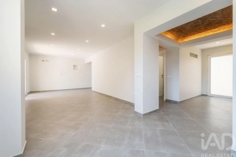 Moradia T3 para Venda em Quarteira Foto 26