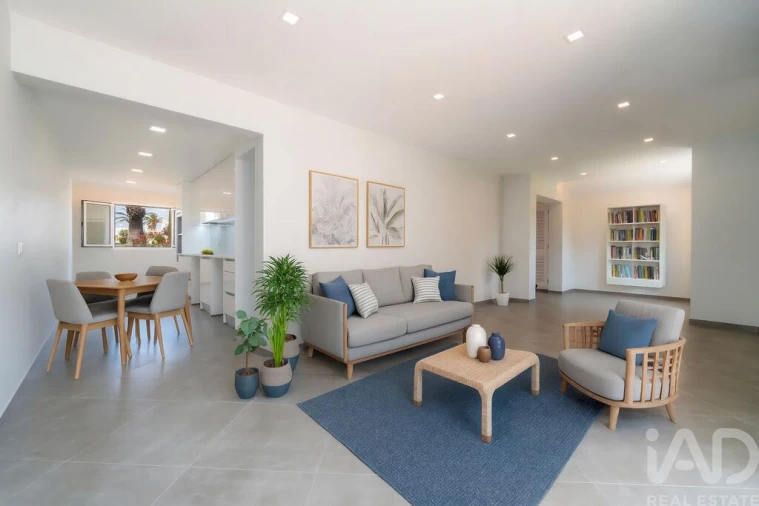 Moradia T3 para Venda em Quarteira Foto 4