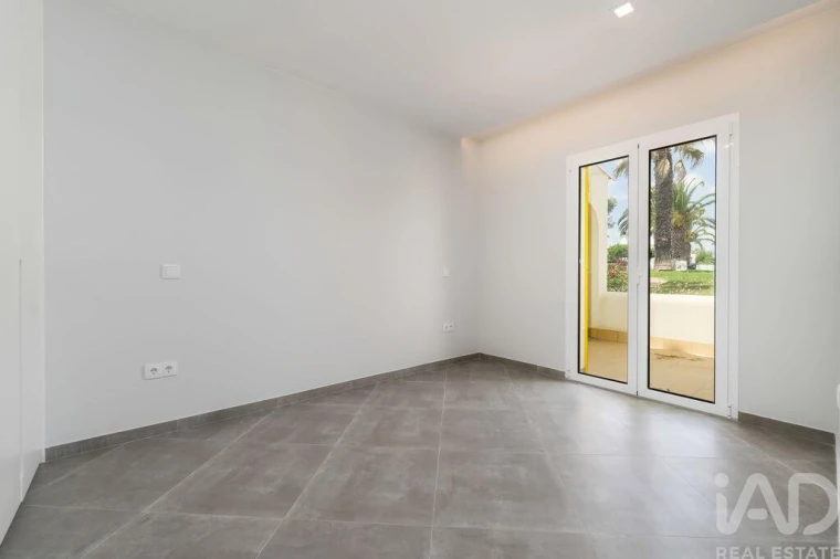 Moradia T3 para Venda em Quarteira Foto 38