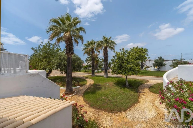 Moradia T3 para Venda em Quarteira Foto 15