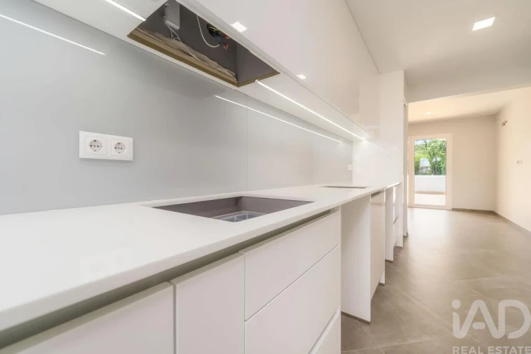 Moradia T3 para Venda em Quarteira Foto 28