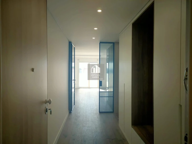 Apartamento T5 para Venda em Laranjeiro e Feijó Foto 15