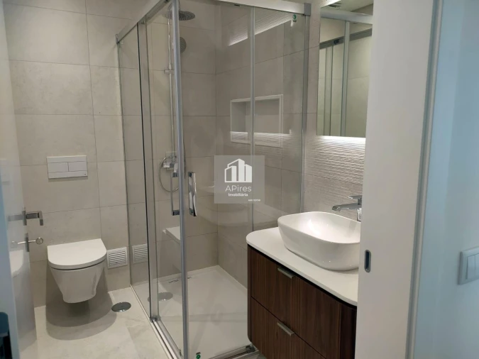 Apartamento T5 para Venda em Laranjeiro e Feijó Foto 26