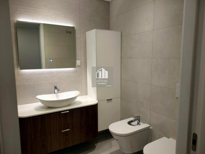 Apartamento T5 para Venda em Laranjeiro e Feijó Foto 29