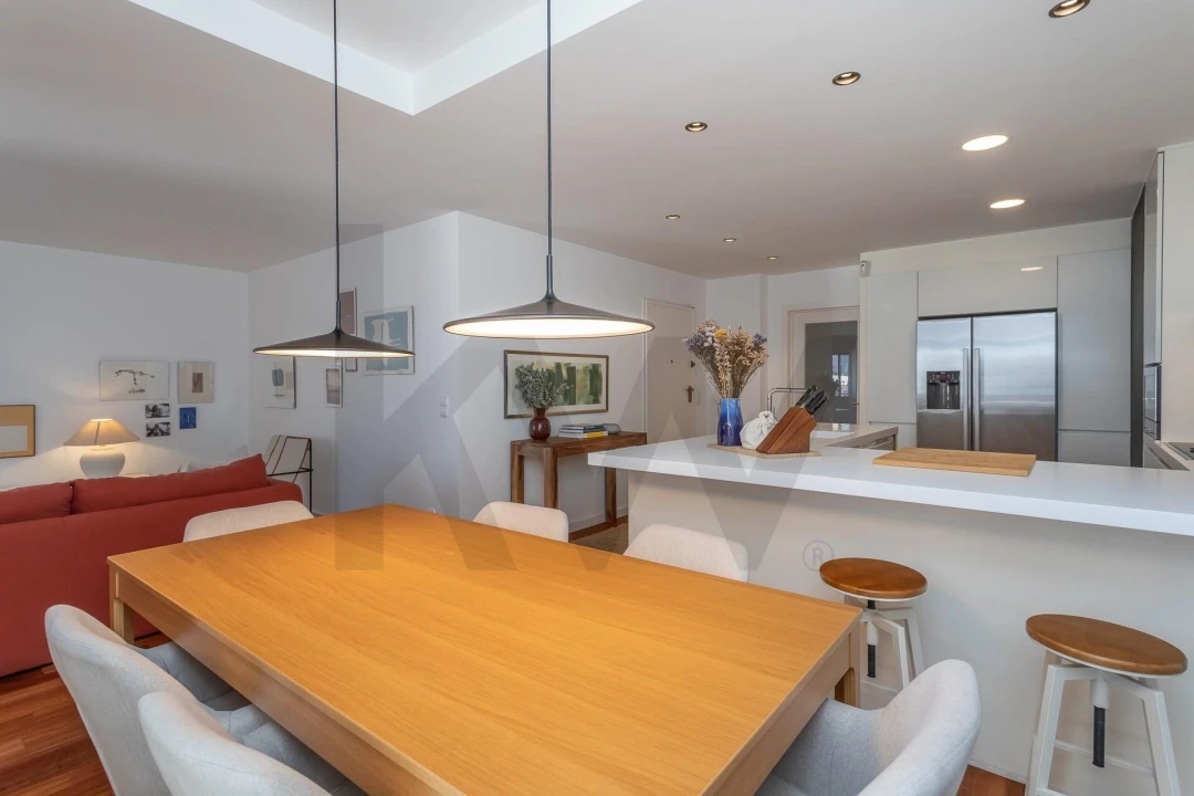 Apartamento T2 para Arrendamento em Alvalade Foto 7