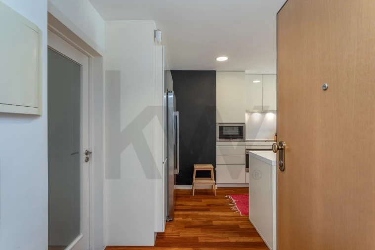 Apartamento T2 para Arrendamento em Alvalade