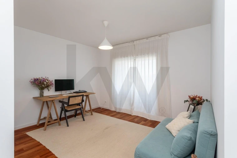 Apartamento T2 para Arrendamento em Alvalade Foto 31
