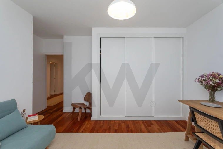 Apartamento T2 para Arrendamento em Alvalade Foto 35