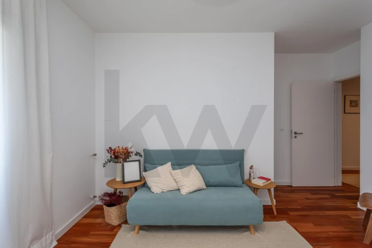 Apartamento T2 para Arrendamento em Alvalade Foto 33