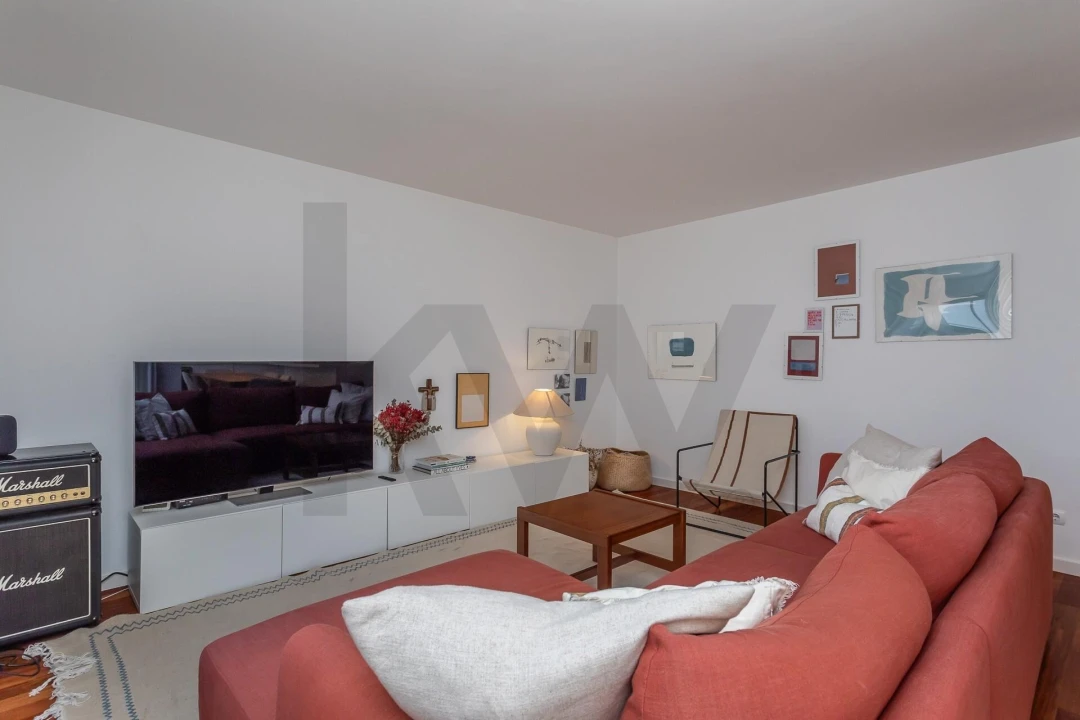 Apartamento T2 para Arrendamento em Alvalade Foto 10