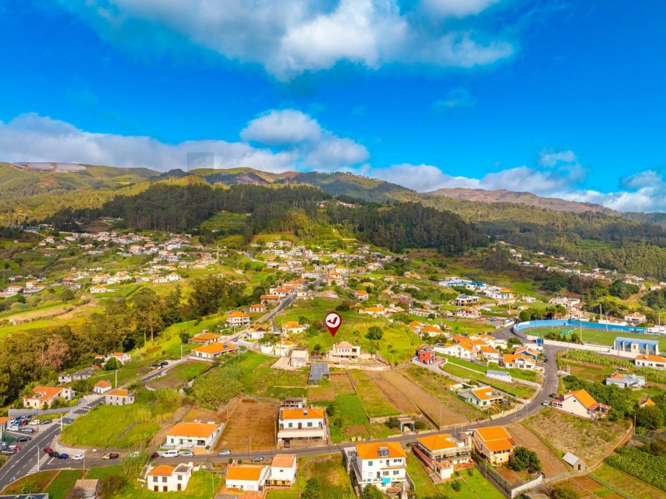 Terreno para Venda em Canhas Foto 24
