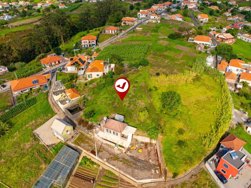 Terreno para Venda em Canhas Foto 17