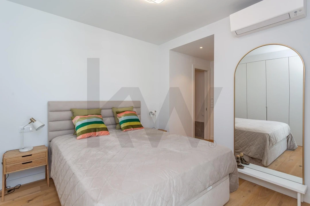 Apartamento T2 para Venda em Campolide Foto 15
