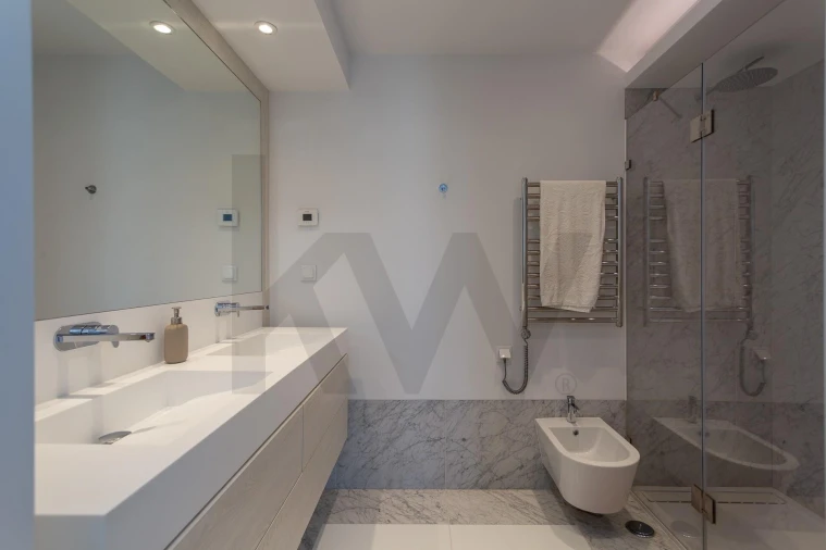 Apartamento T2 para Venda em Campolide Foto 12