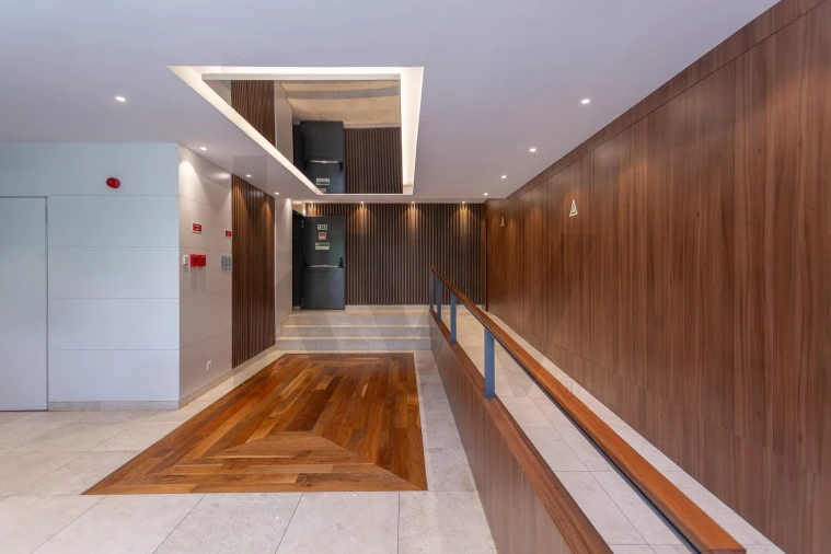 Apartamento T2 para Venda em Campolide Foto 34