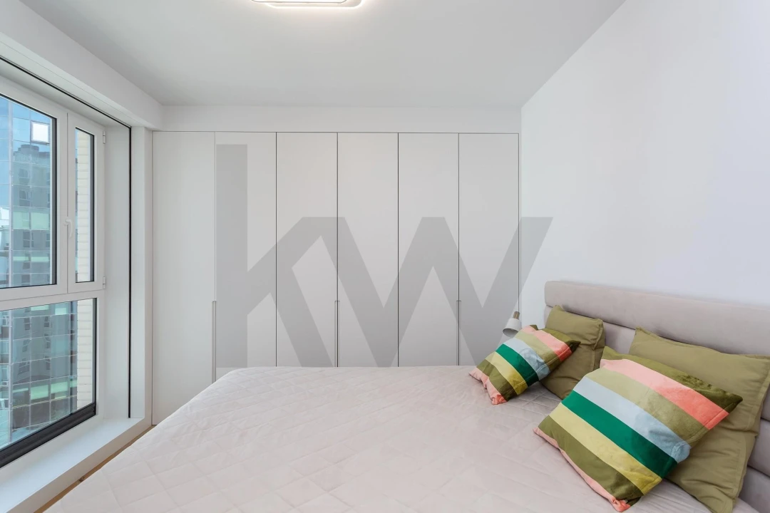 Apartamento T2 para Venda em Campolide Foto 17