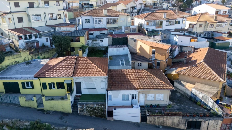 Moradia T1 para Venda em Oliveira do Douro Foto 26