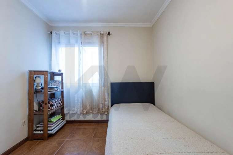 Moradia T1 para Venda em Oliveira do Douro Foto 10