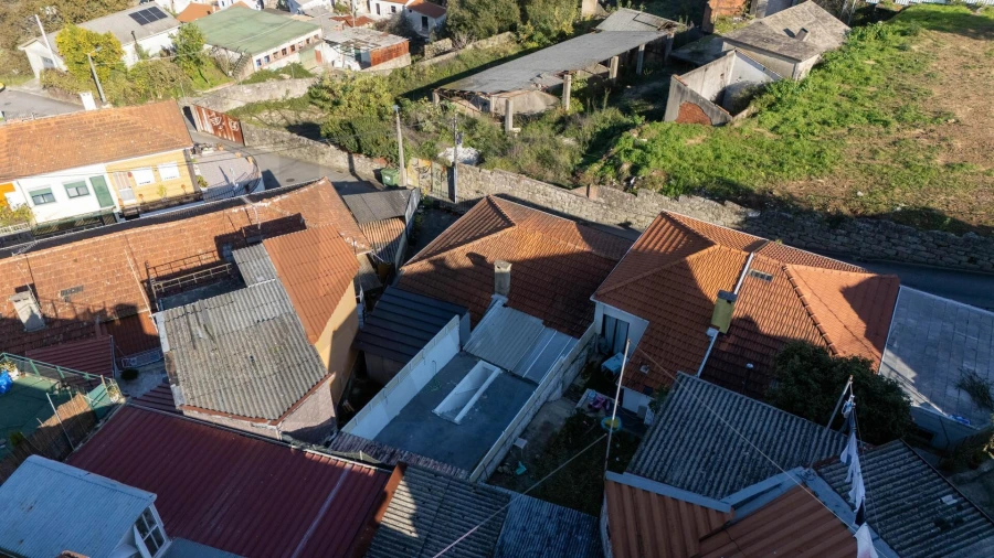 Moradia T1 para Venda em Oliveira do Douro Foto 28