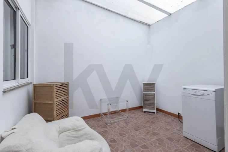 Moradia T1 para Venda em Oliveira do Douro Foto 16