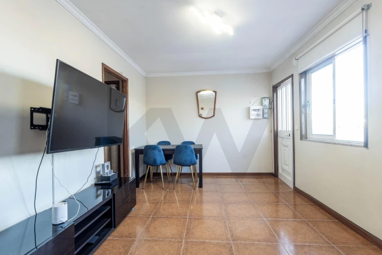 Moradia T1 para Venda em Oliveira do Douro Foto 6