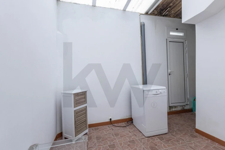 Moradia T1 para Venda em Oliveira do Douro Foto 17