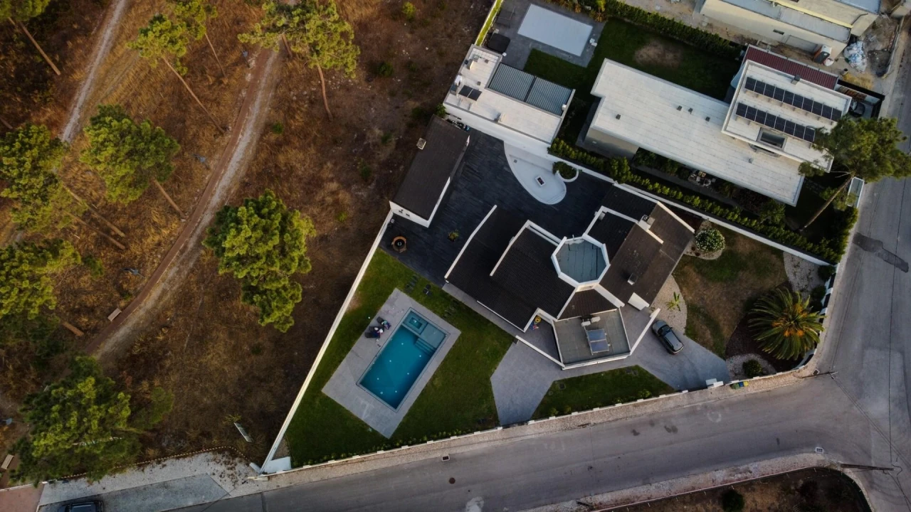 Moradia T4 para Venda em Corroios Foto 35