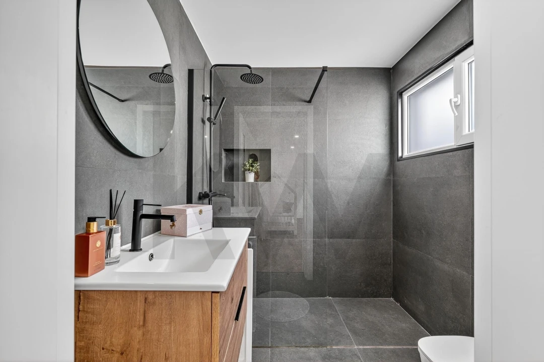 Moradia T4 para Venda em Corroios Foto 23