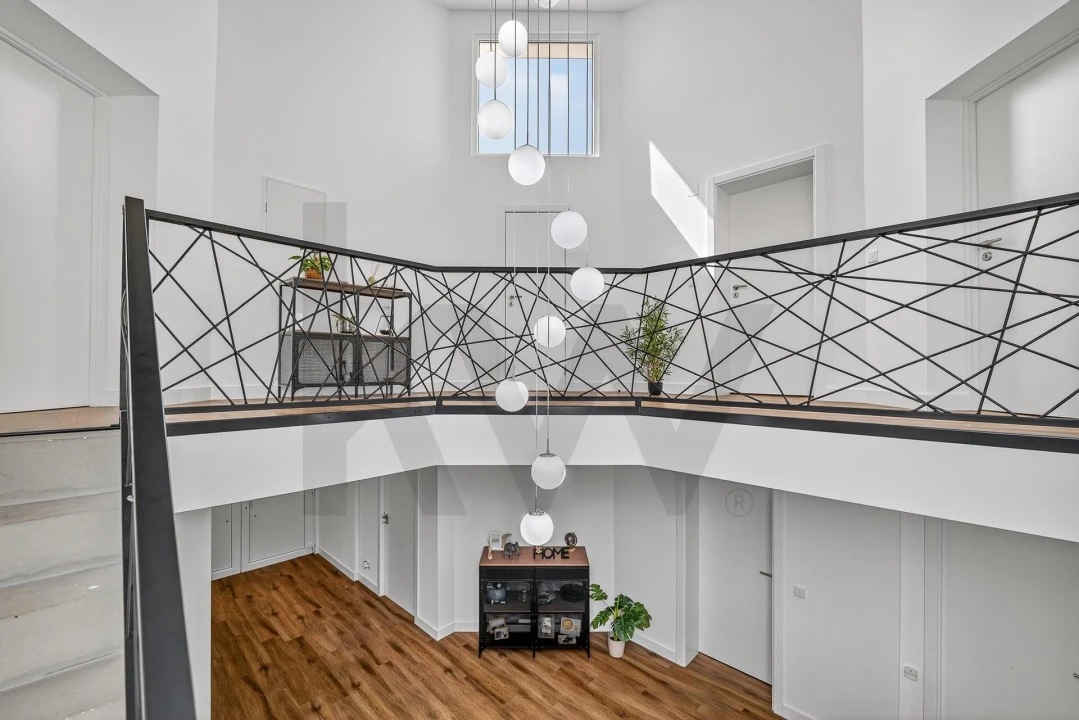 Moradia T4 para Venda em Corroios Foto 30