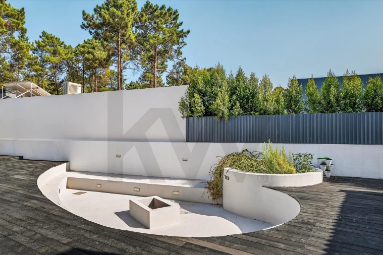 Moradia T4 para Venda em Corroios Foto 7