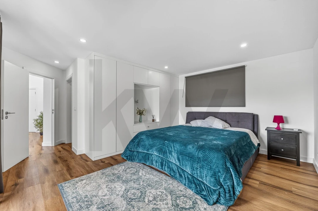 Moradia T4 para Venda em Corroios Foto 32