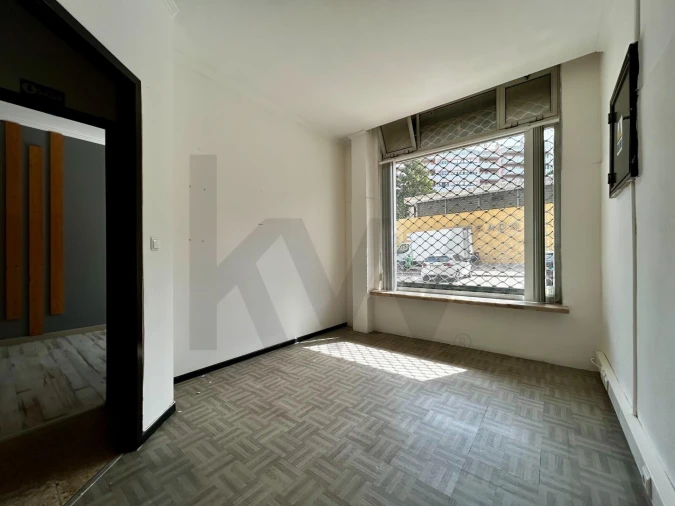 Loja para Venda em Póvoa de Santa Iria e Forte da Casa Foto 4