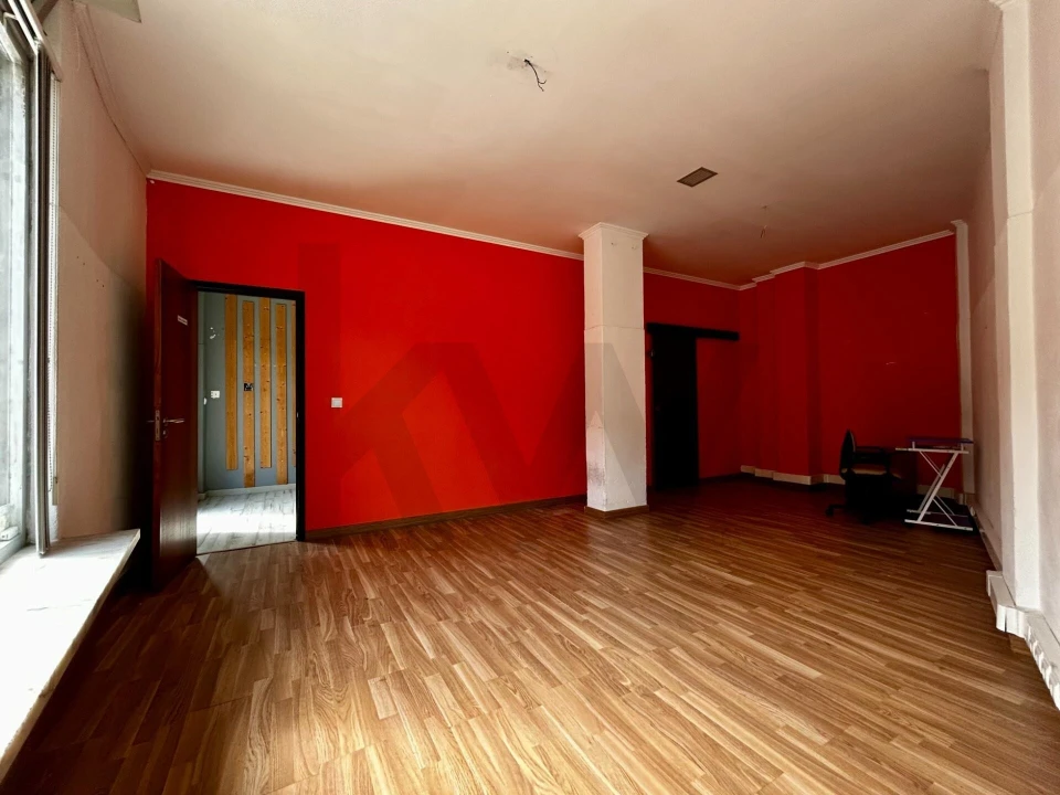 Loja para Venda em Póvoa de Santa Iria e Forte da Casa Foto 1