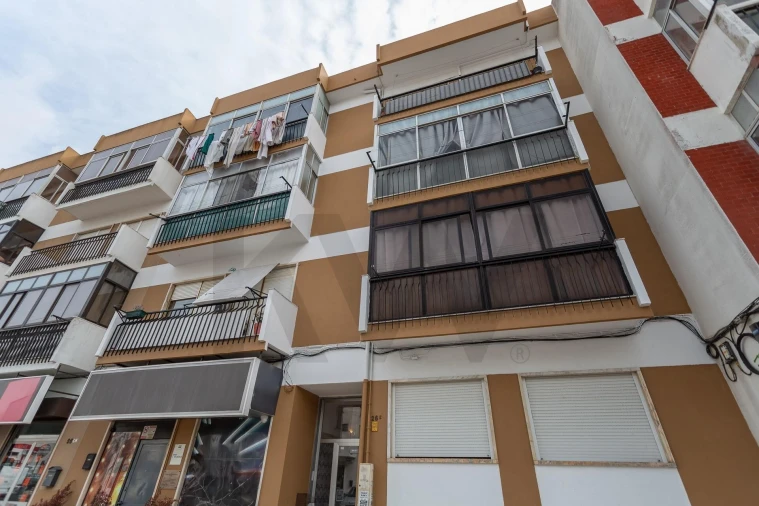 Apartamento T2 para Venda em Algueirão-Mem Martins Foto 27